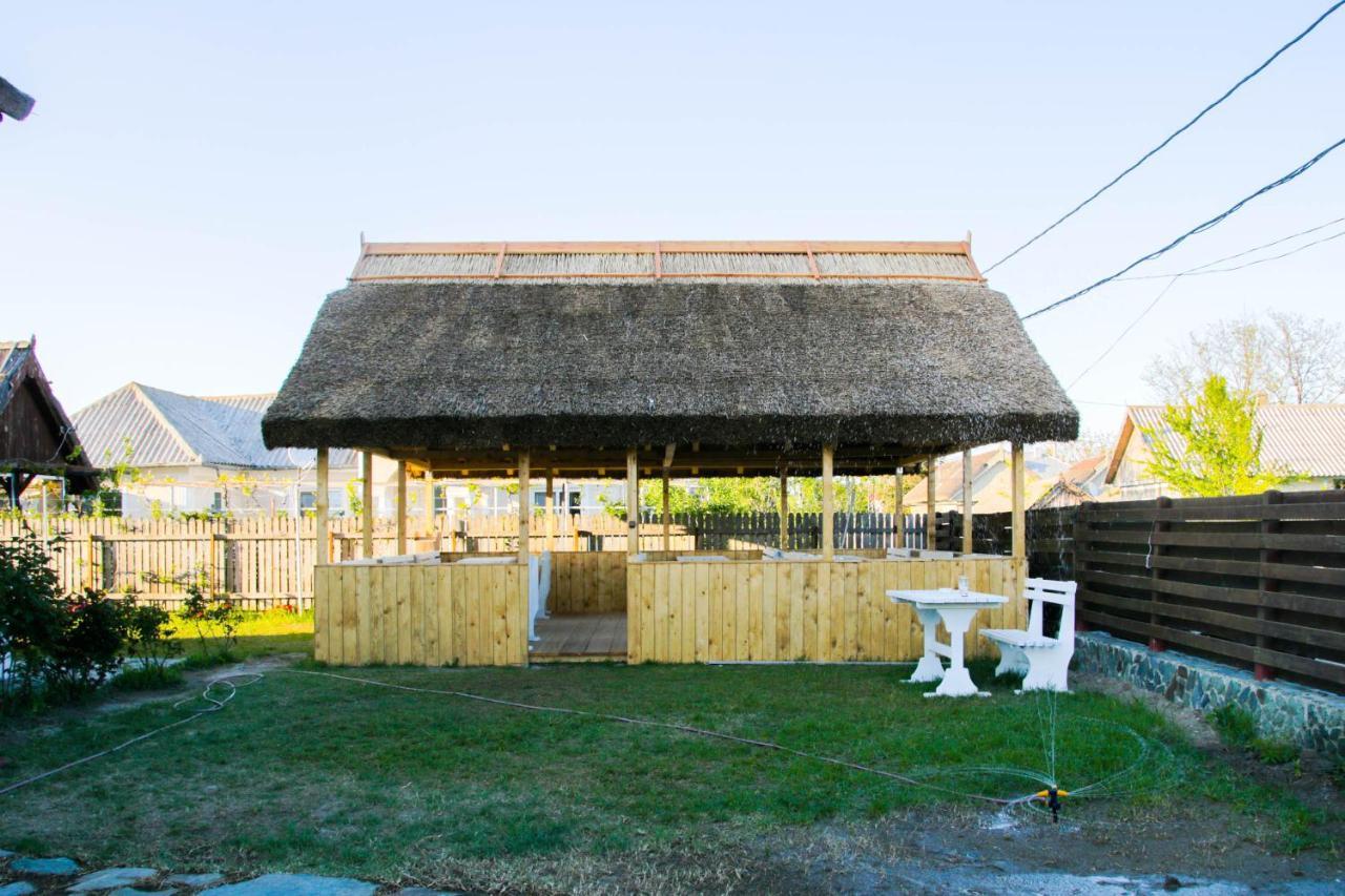 Zen Eco Villa Sfântu Gheorghe Exteriör bild